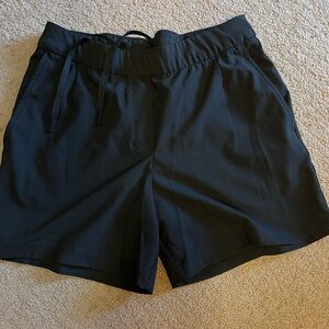 Nike dry fit shorts size small